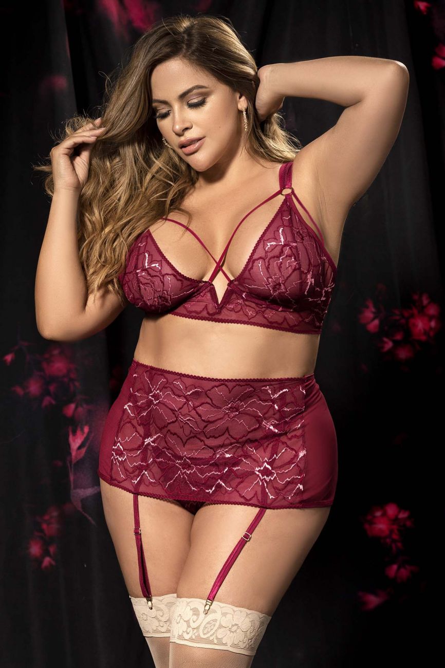 Three Piece Set Color Burgundy