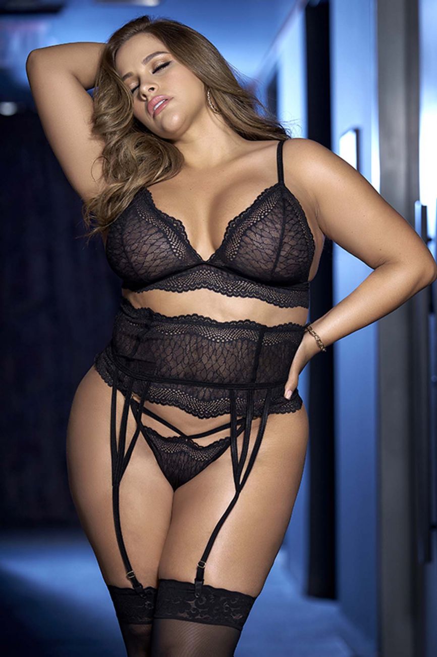 Three Piece Set Color Black